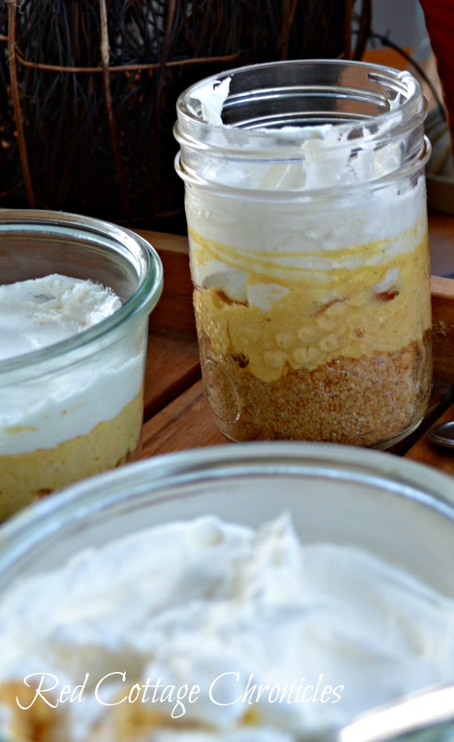 dessert in a jar