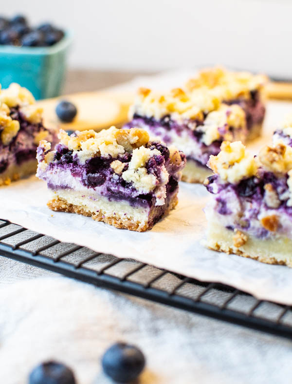 blueberry cheesecake bars with shortbread crumble