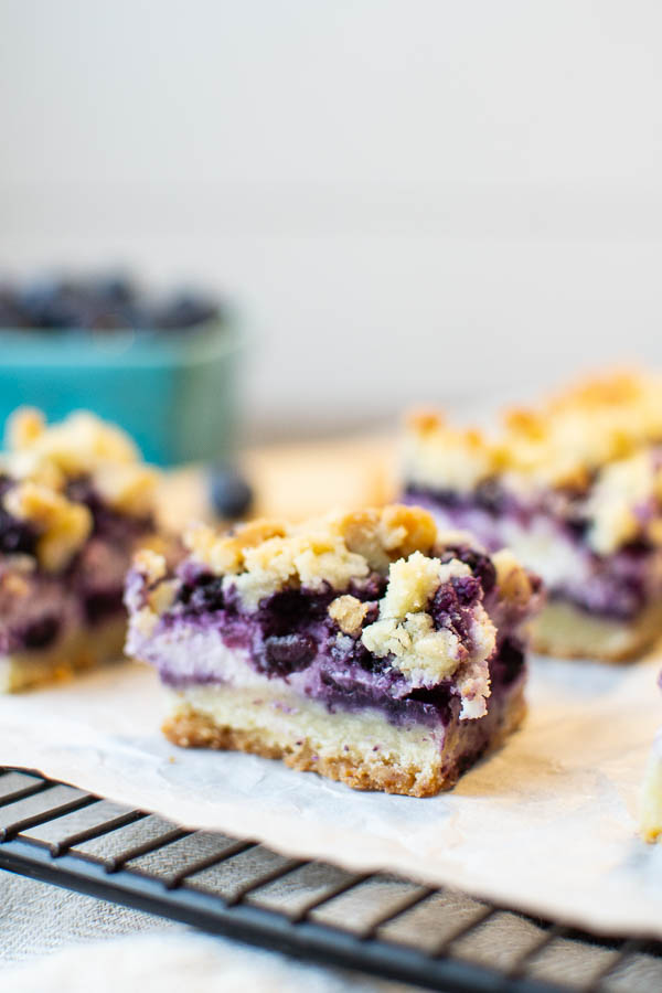 Blueberry Crumble Cheesecake Bars