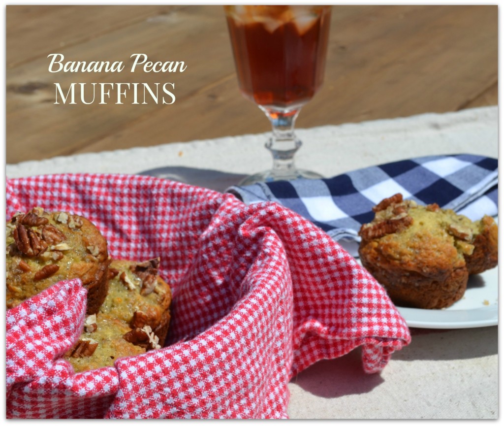 banana pecan muffins