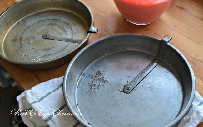 9" Vintage Cake Pans