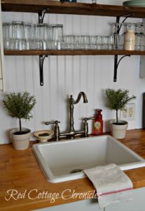 kitchen sink styling