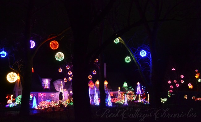 A gorgeous display of holiday lights in Niagara On The Lake
