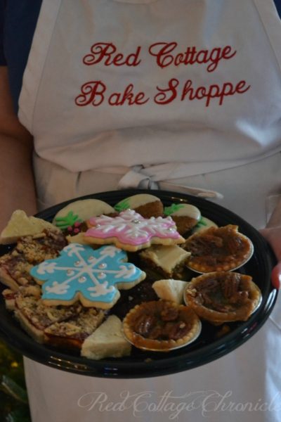 Gorgeous Holiday Lights and some last minute Christmas baking