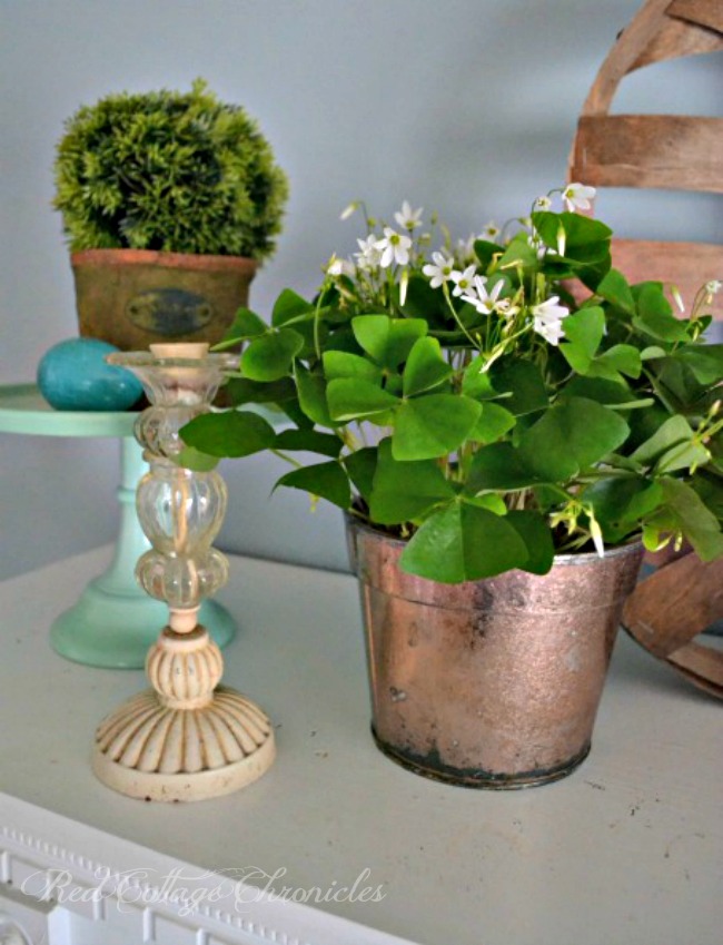 Spring Mantel Styling for under $10