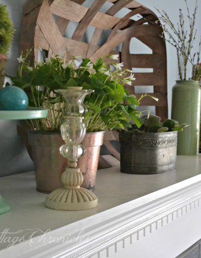Styling a Spring Mantel in green