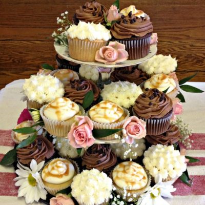 Rustic Cupcakes and Naked Cake!