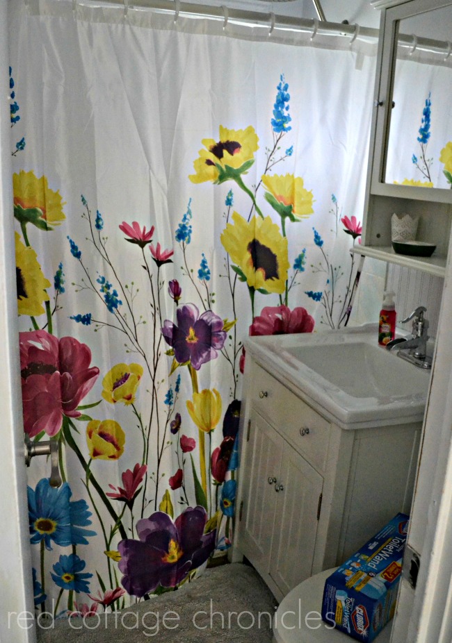 Freshening Up The Bathroom for Spring!