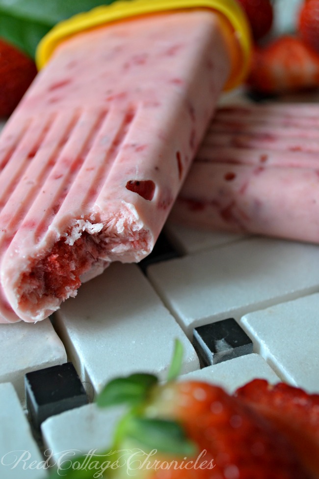 Strawberry Vanilla Greek Yogurt Pops