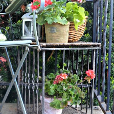 How to Style a Small Porch for Summer