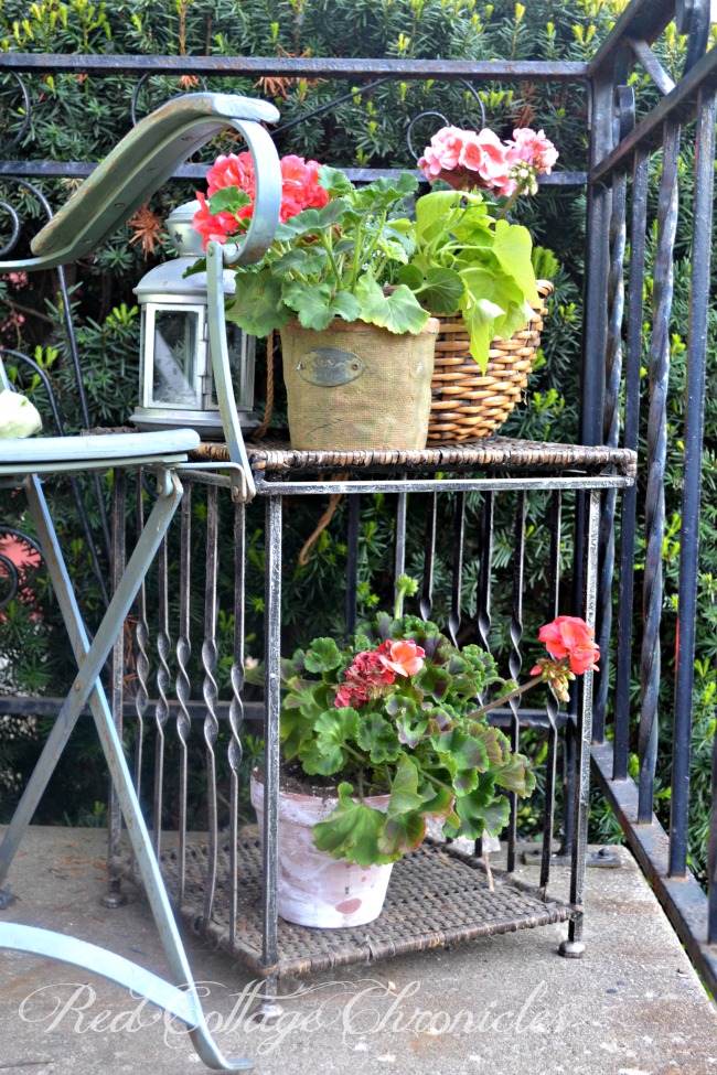 Bright and colorful style for a small porch