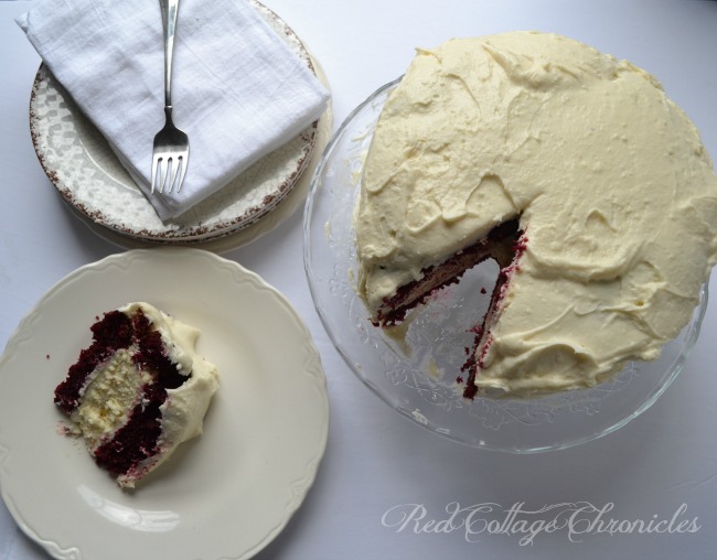 red velvet cheesecake