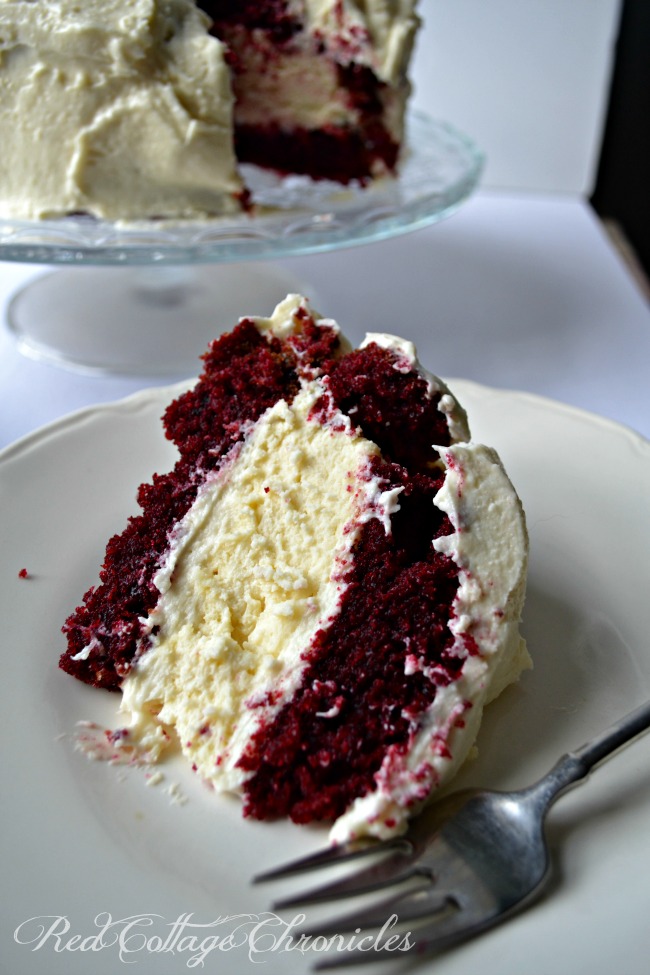 Cheesecake Factory Inspired Red Velvet Cheesecake