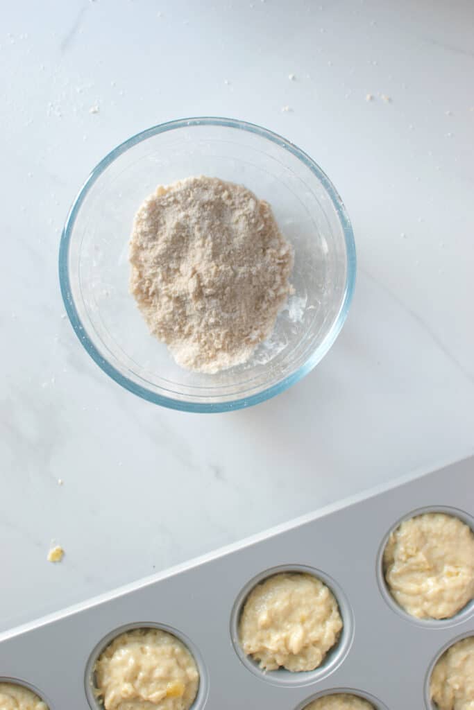 Streusel topping for muffins.