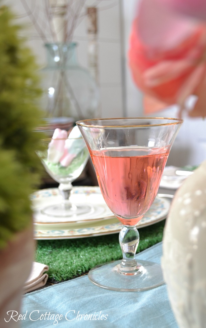 spring table setting Red Cottage Chronicles