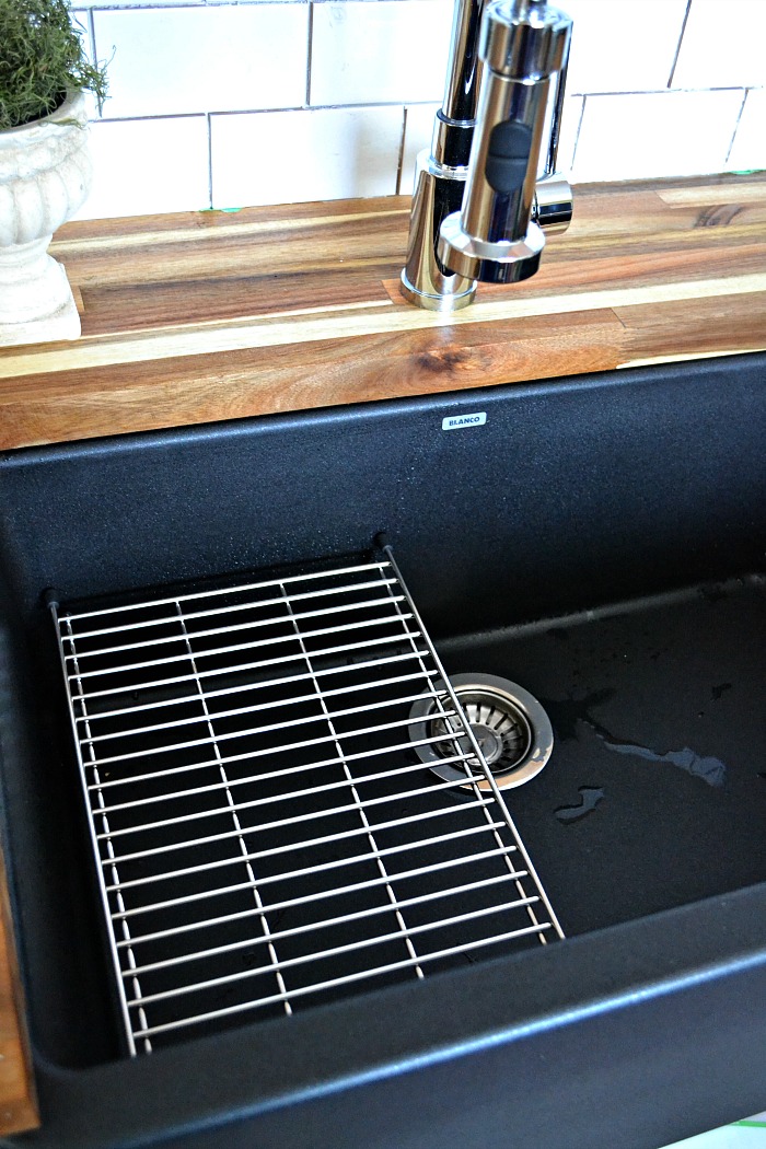 Silgranit IKON black farmhouse sink