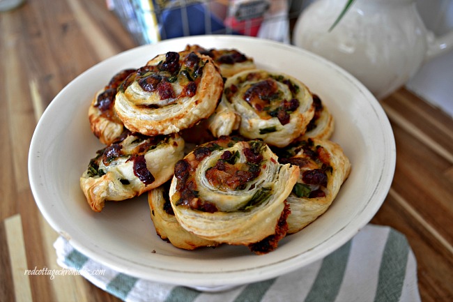 Cranberry Brie Pinwheels easy appetizer recipe