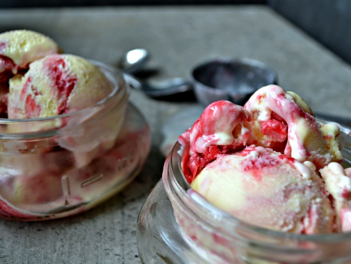 Classic ice cream recipes - raspberry ripple