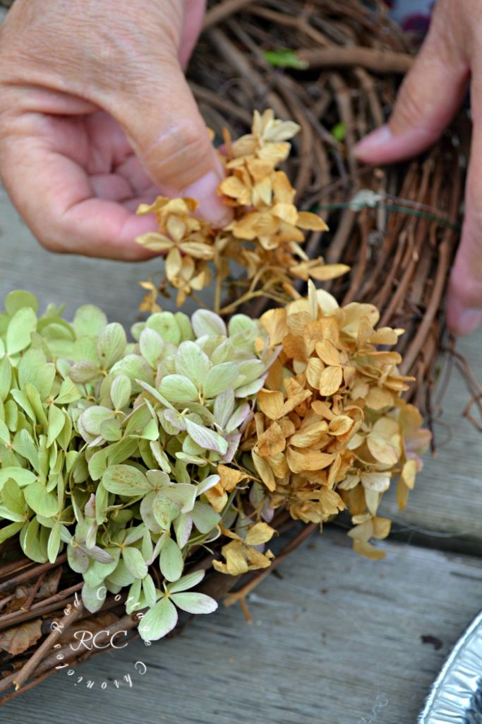 easy hydrangea wreath tutorial