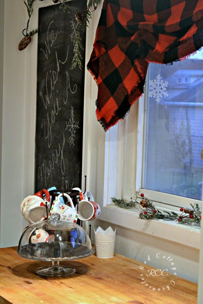 Kitchen Christmas Decor