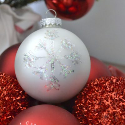 Sparkly Snowflake Ornament Tutorial