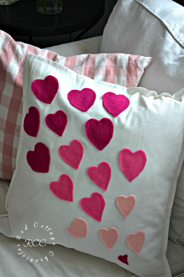 No sew crafts easy no sew Valentine heart pillow cover