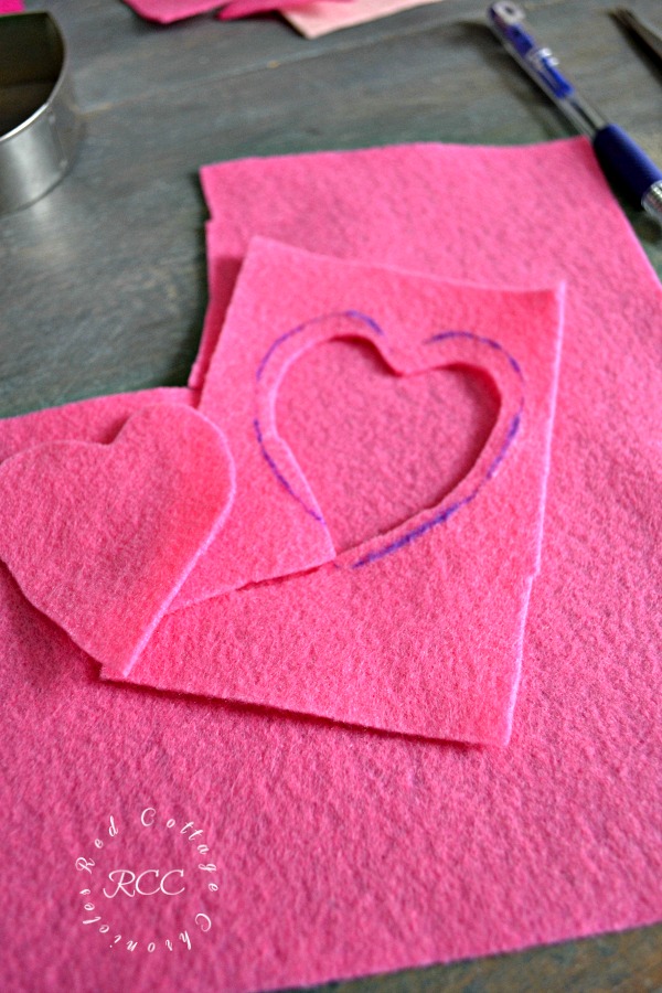 no sew crafts - easy no sew Valentine's pillow