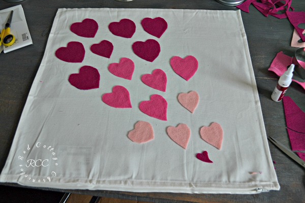 no sew crafts - easy Valentine pillow cover