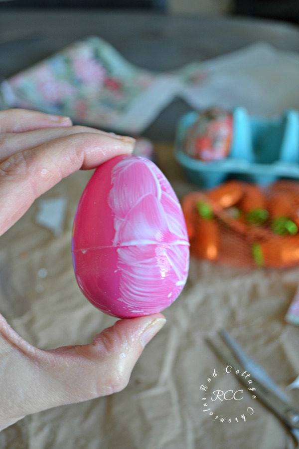 Mod Podge Easter Eggs