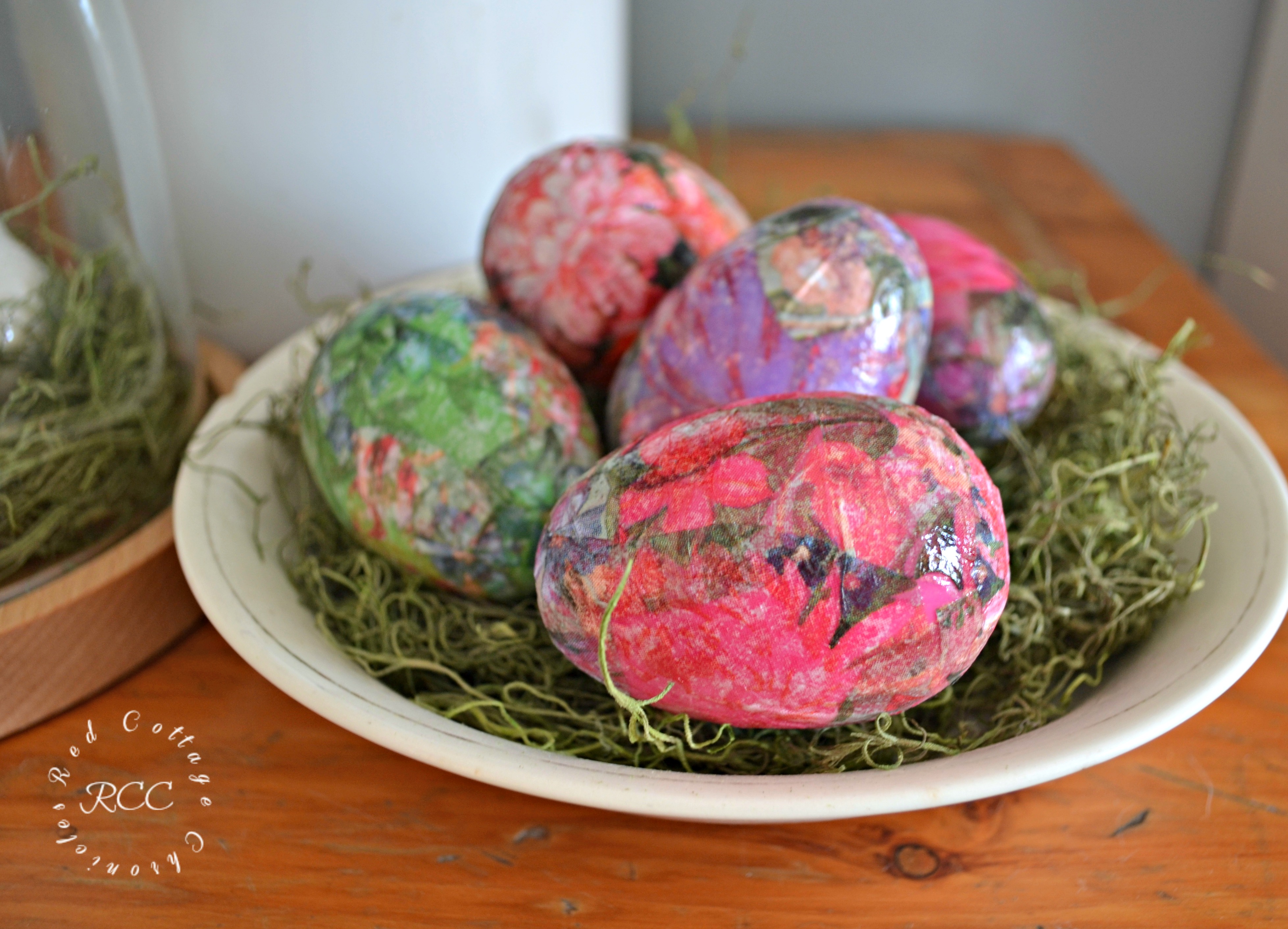 Mod Podge Easter Eggs