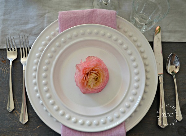 easy spring table decor