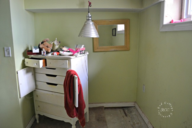 basement bedroom