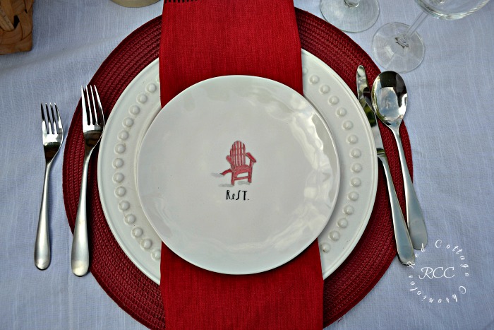 Canada Day tablescape idease