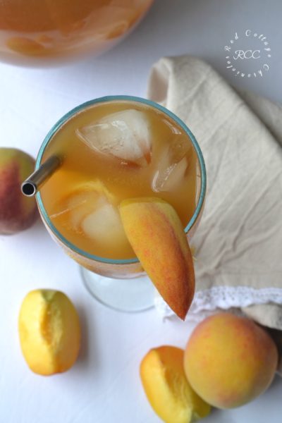 Peach Iced Tea Cocktail