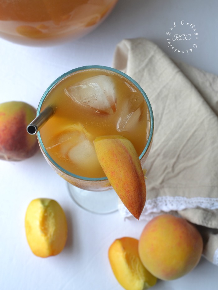 Peach Iced Tea Cocktail