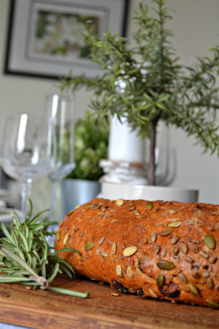 Simple Thanksgiving Tablescape