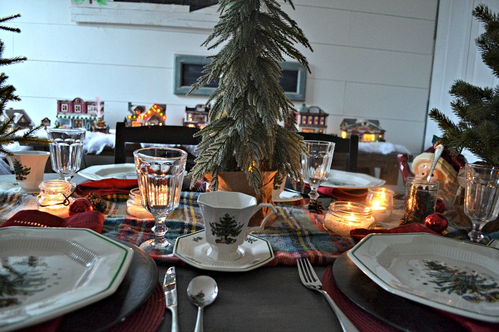 Winter woodland Christmas tablescape