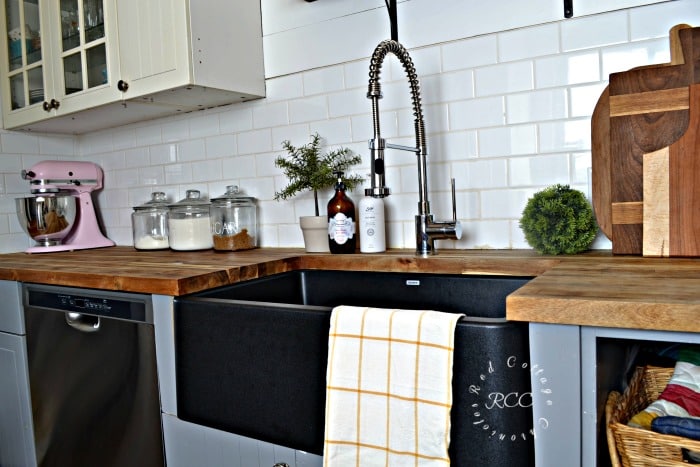 Black Farmhouse Sink