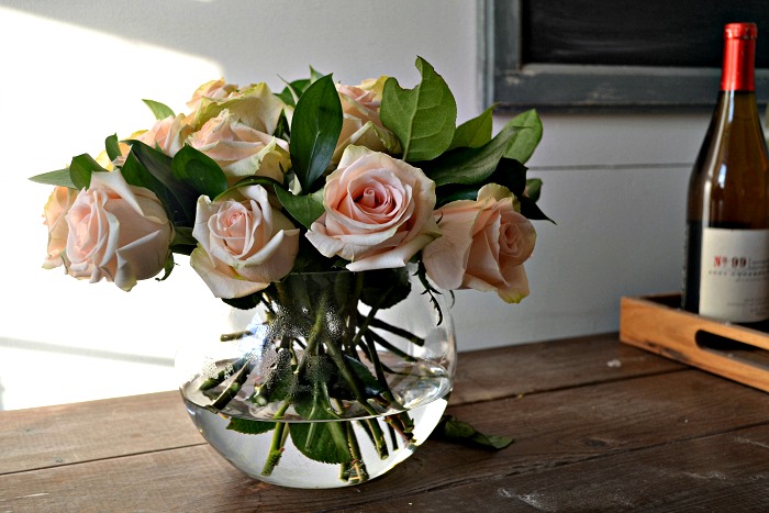 How to arrange roses