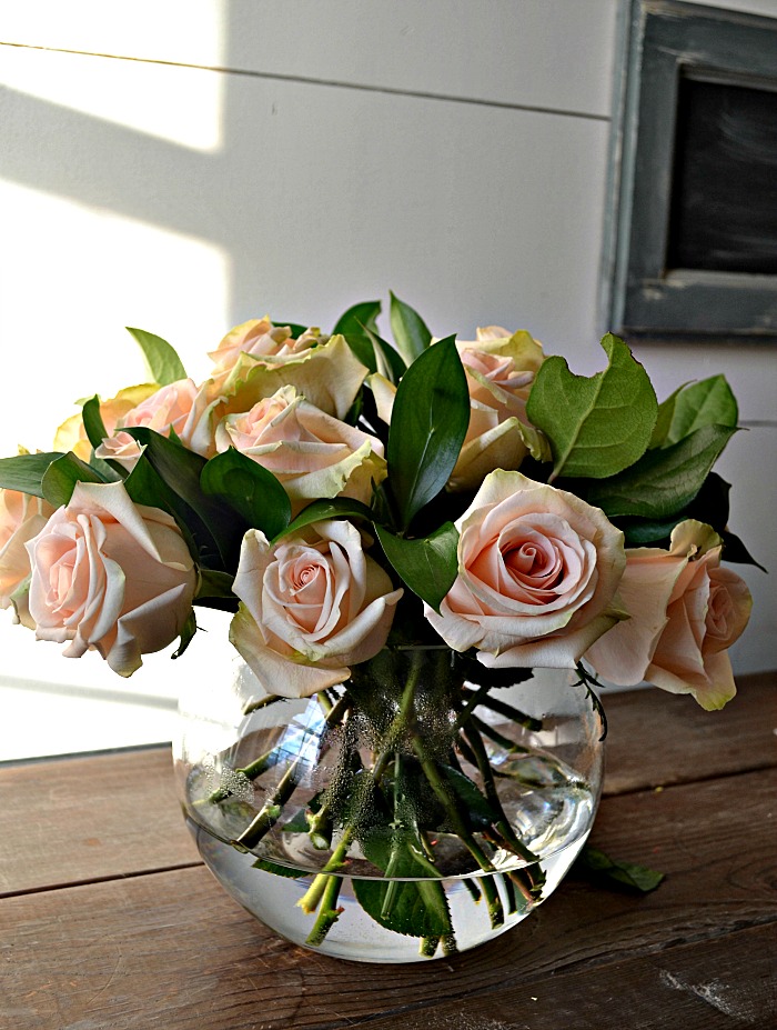 How to Arrange Roses