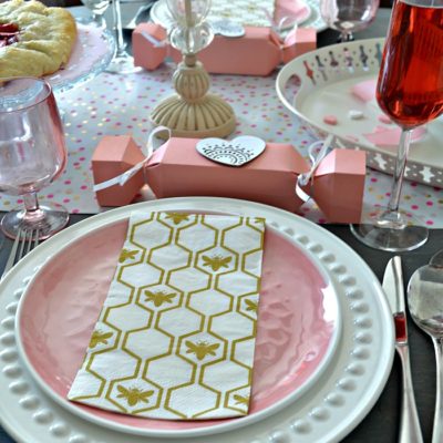 24 Valentine’s Day Table Decoration Ideas