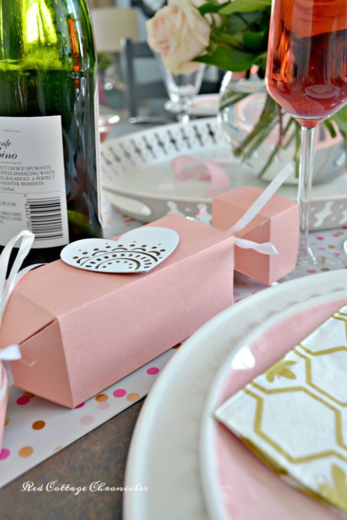 24 Valentine's Day Table Decoration Ideas