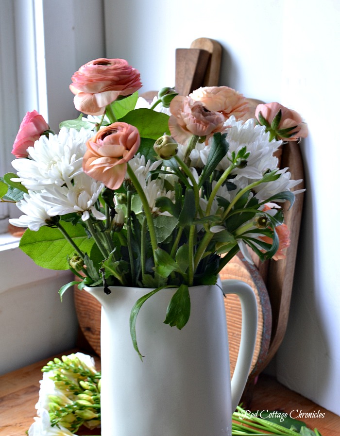 how to arrange flowers for spring
