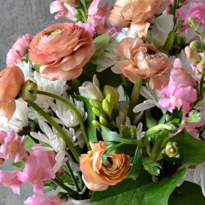 How to Arrange Flowers for Spring