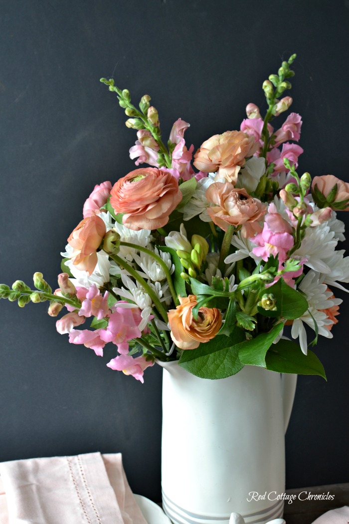 How to arrange spring flowers