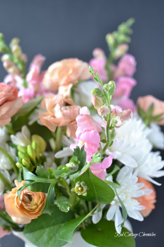 how to arrange flowers for spring