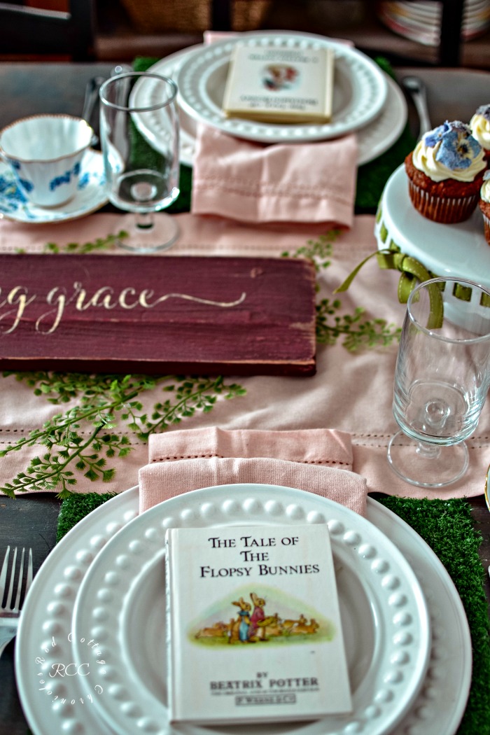 23 Easter Tablescapes
