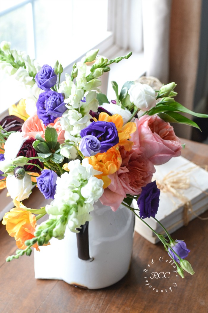 Market Flower Monday – Hand Tied Bouquet