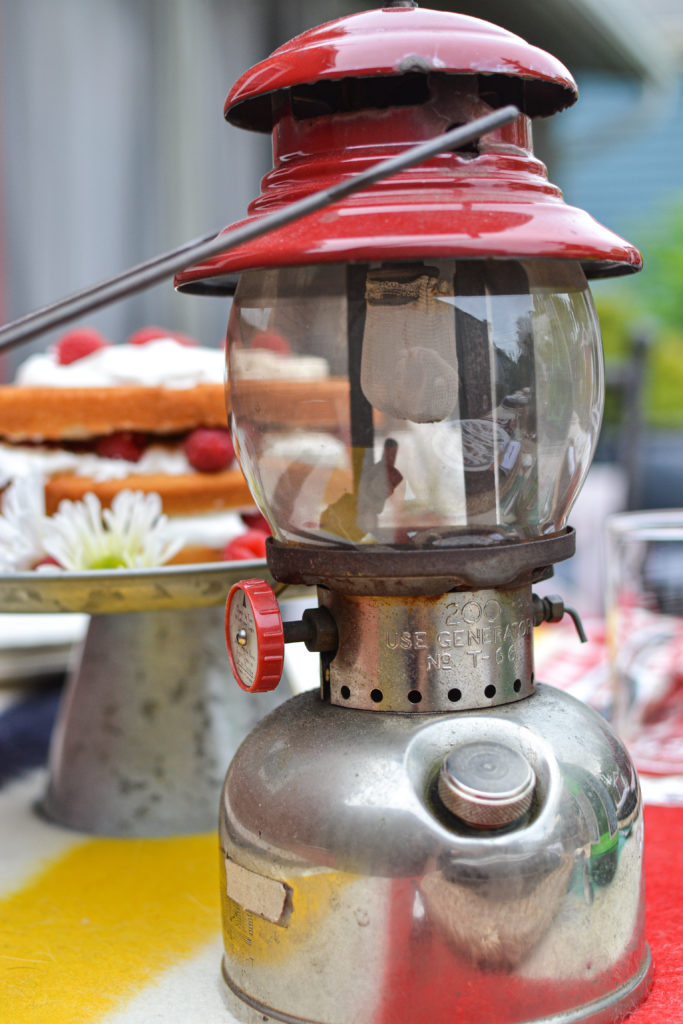 Canada Day Tablescapes