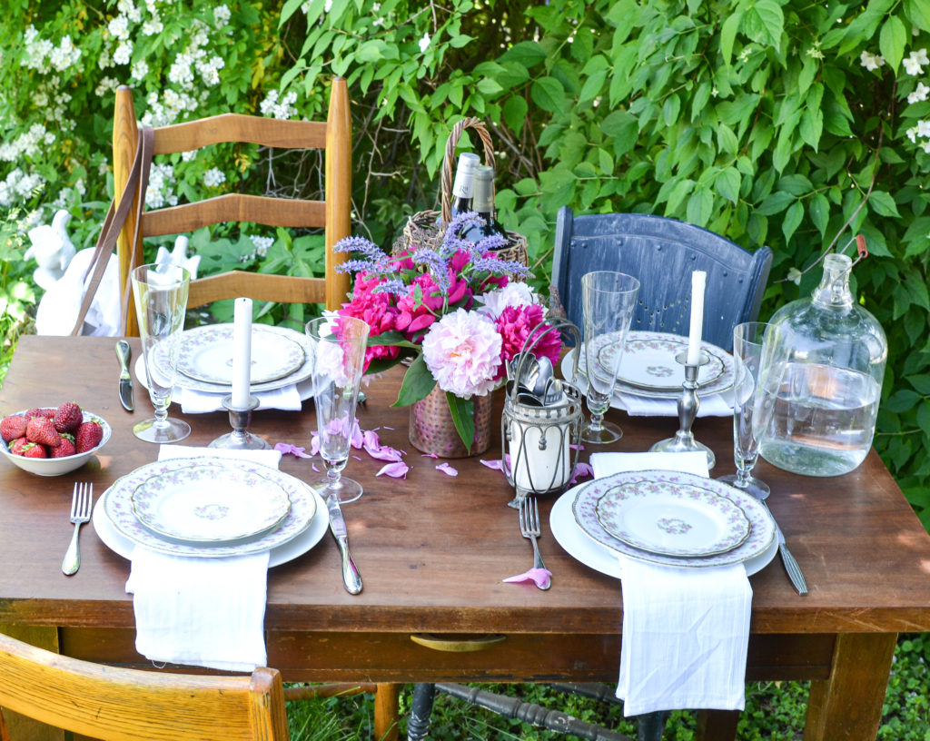 summer garden tablescapes